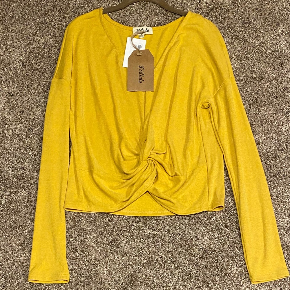 NEW, MUSTARD-COLORED TOP, FASHION FRONT KNOT, L